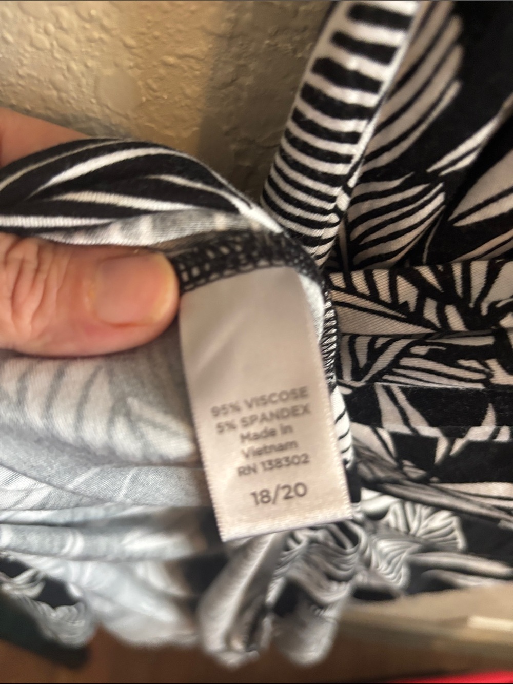 Avenue Black & White Leaf-Print Maxi Dress - Picture 5 of 12